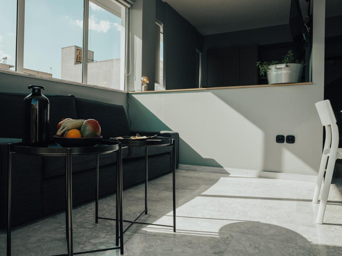 Appartamento Loft With Private Parking Atene Esterno foto