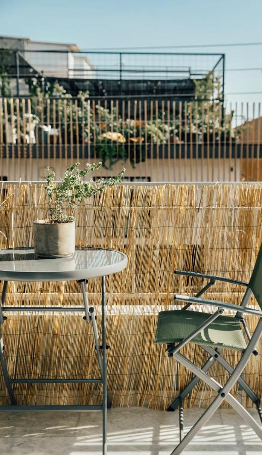 Appartamento Loft With Private Parking Atene Esterno foto